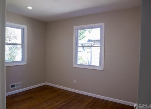 178 Louis Pl, Iselin NJ  08830-1236 exterior