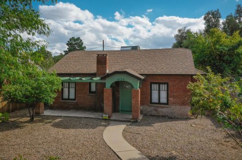 1123 Fairmount Ave, Phoenix, AZ 85014-4809