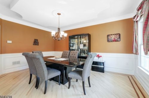 8 Liberty Trl, Fredon, NJ 07860-6140