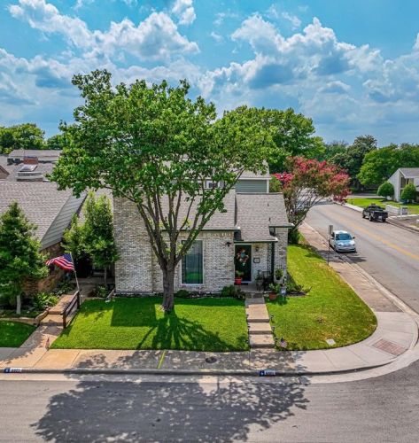 6801 Anglebluff Cir, Dallas TX 75248-4140 exterior