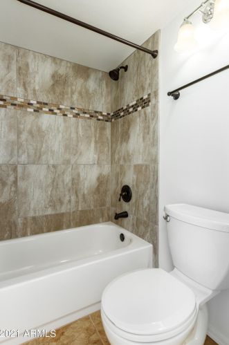 134 Beck Ln, Phoenix AZ 85032-3812 exterior