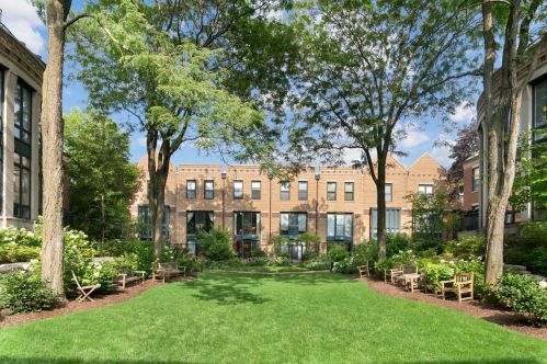 1610 Mohawk St, Chicago IL  60614-5624 exterior