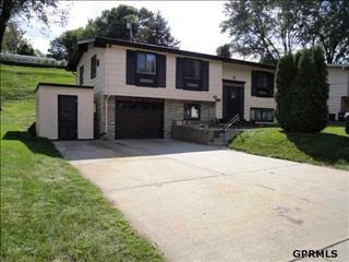 8557 Fowler Ave, Omaha, NE 68134-3152