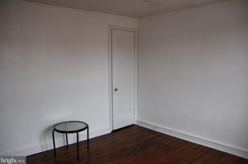 7115 Castor Ave, Philadelphia PA 19134-1502 exterior