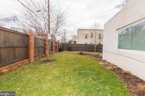 4800 Eads St, Washington DC 20019-6970 exterior