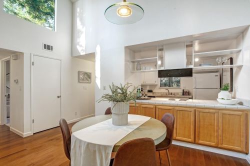 879 Camelback Pl, Concord CA 94523-1225 exterior