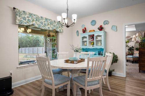 9088 Tara Cir, Milton FL 32583-8147 exterior