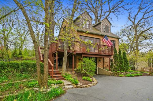 335 Bloomingdale Rd, Itasca, IL 60143-2009