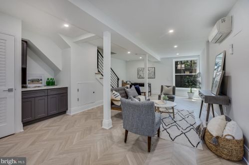 835 Longfellow St, Washington DC  20011-8205 exterior