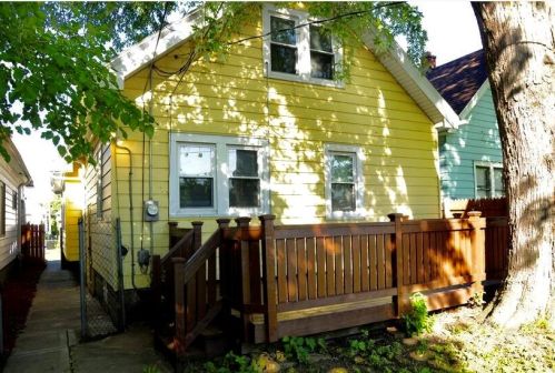 3922 23 St, Milwaukee WI 53206-1916 exterior