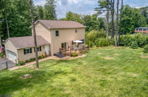 1 Linfield Ln, Califon NJ  07830-4396 exterior