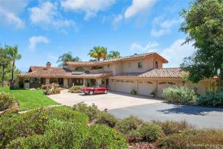 32 Rolling View Ln, Fallbrook CA  92028-9234 exterior