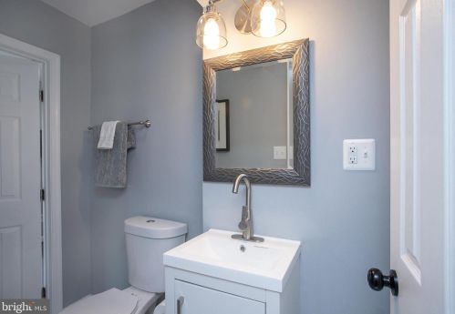 1005 Fairview Ave, Silver Spring MD  20912-5976 exterior