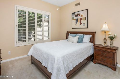 1813 Mead Pl, Chandler AZ 85248-5436 exterior