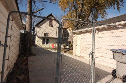 2940 11th St, Milwaukee, WI 53215-3814