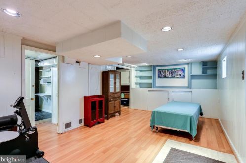 10412 Inwood Ave, Silver Spring MD 20902-3510 exterior