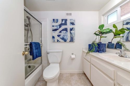 2624 Monterey Pl, Fullerton CA 92833-2084 exterior