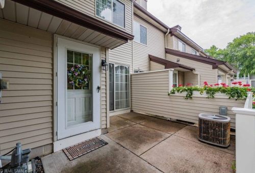 771 Crystal Ave, Saint Paul, MN 55126-2971