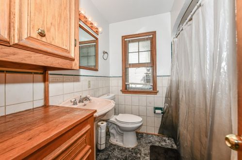 3576 60th St, Milwaukee WI  53216-2712 exterior