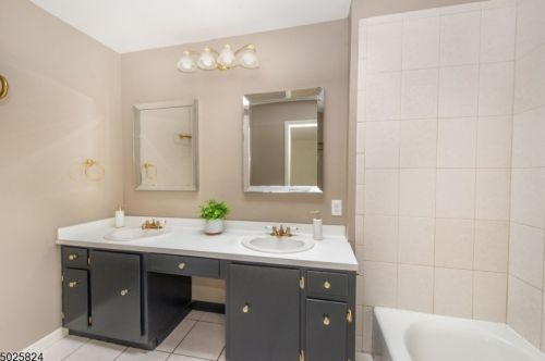 13 Shawnee Trl, Wharton NJ 07885-2934 exterior