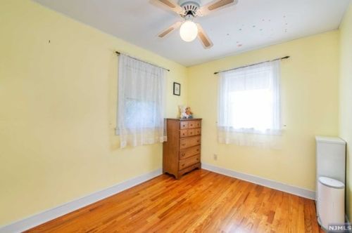 128 Grand St, N Milford NJ 07646-2626 exterior