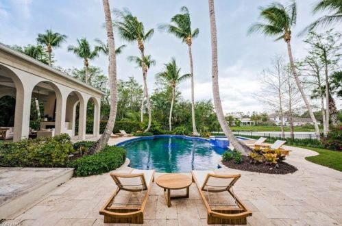 1429 Nighthawk Pt, Naples FL 34105-2789 exterior