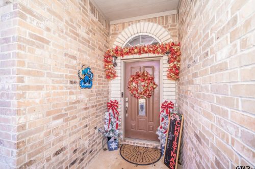 704 Cheryl St, Longview TX 75604-1044 exterior