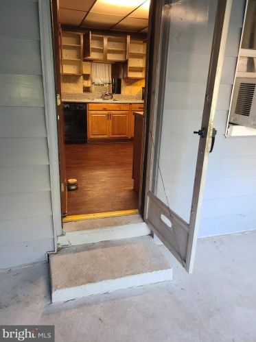 319 Engle St, Chester PA 19013-2509 exterior