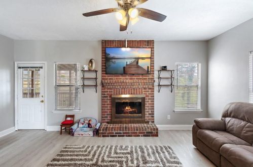 629 Shr Rd, Lithonia GA 30058-5991 exterior