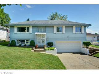 13561 Crestway Dr, Cleveland, OH 44142-2655