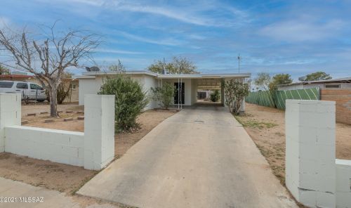 165 Eric St, Tucson, AZ 85756-7402