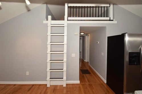 14 Lk St, Ellington CT 06029-3008 exterior