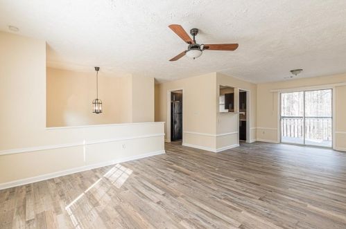 6100 Leverett Dr, Lithonia GA  30038-4249 exterior