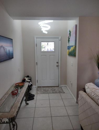 2715 Eagle Dr, Fort Pierce FL  34984-8916 exterior