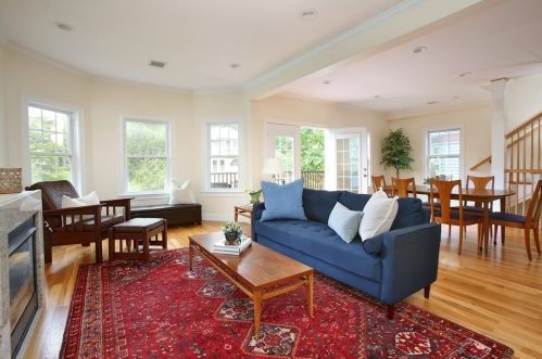 73 Stearns Rd, Brookline, MA 02446-6609