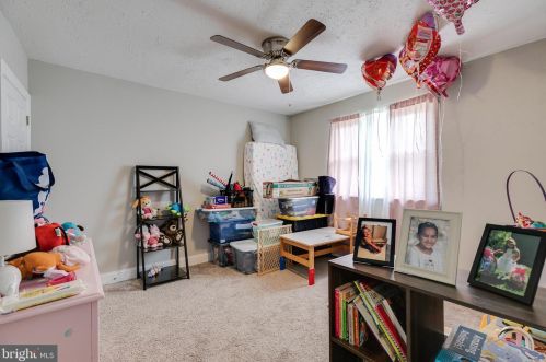 122 Chippewa Trl, Browns Mills NJ 08015-6458 exterior