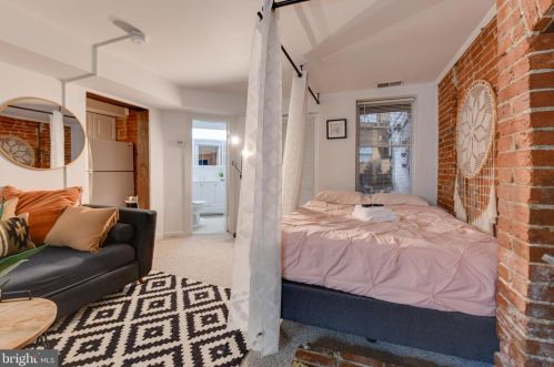 1007 New Hampshire Ave, Washington DC 20011-4729 exterior