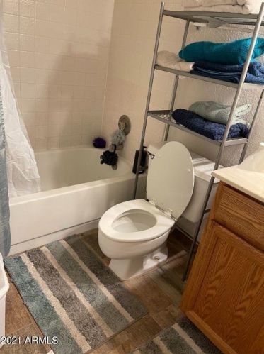 2725 Beck Ln, Phoenix AZ 85032-4255 exterior