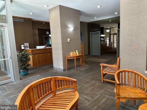 118 21st St, Philadelphia PA 19103-4431 exterior