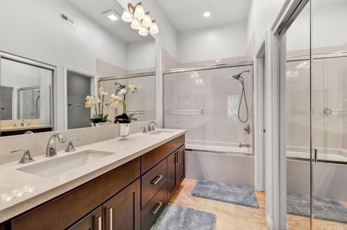 13360 Verona, Tustin CA  92782-9140 exterior