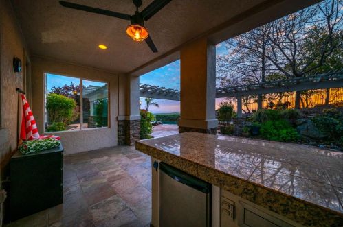 1380 Souza Dr, Folsom CA  95762-7561 exterior