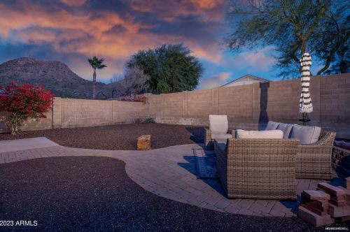 6427 Chisum Trl, Phoenix AZ  85083-1018 exterior