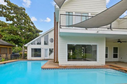 18706 Walden Frst Dr, Humble TX 77346-6002 exterior