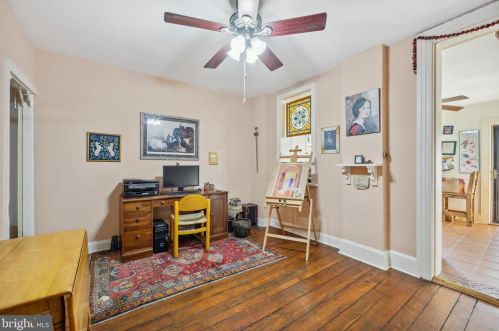 402 Olive St, Media PA 19063-2812 exterior