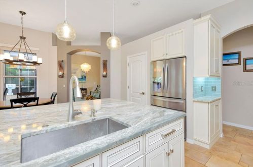 15410 Heathridge Dr, Tampa FL 33625-1638 exterior