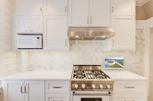 872 Goodrich Ave, Saint Paul MN 55105-3124 exterior