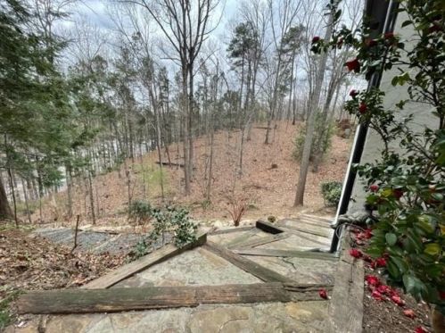 360 Kelson Dr, Atlanta GA 30327-4255 exterior