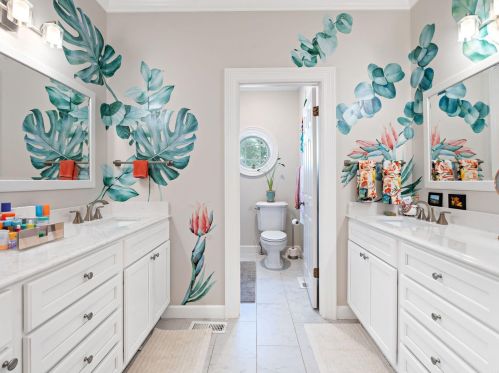 14 Overhills Dr, Saint Louis MO 63124-1532 exterior