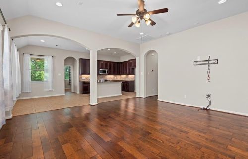 8642 Lighthouse Lk Ln, Humble TX 77346-5802 exterior