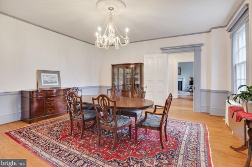 7940 Flint Hl Rd, Owings MD 20736-9128 exterior